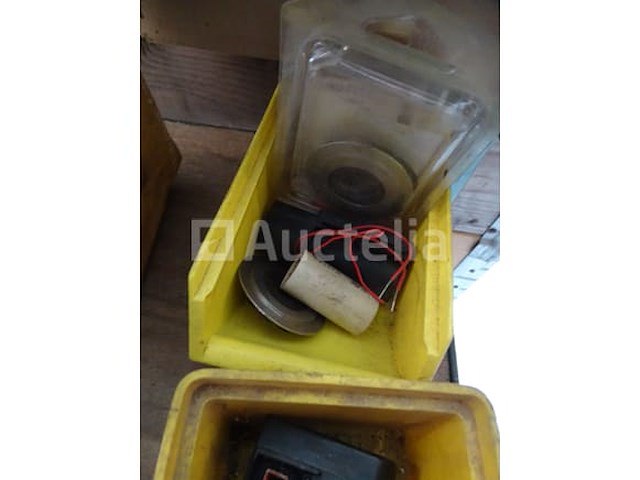 Tank met verwarmingsitems - afbeelding 5 van  17