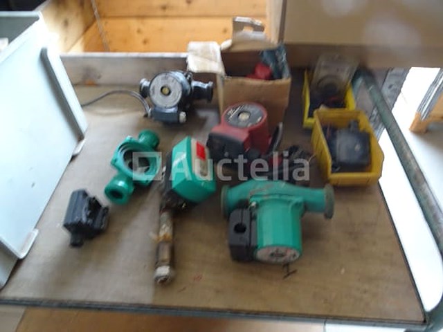 Tank met verwarmingsitems - afbeelding 1 van  17