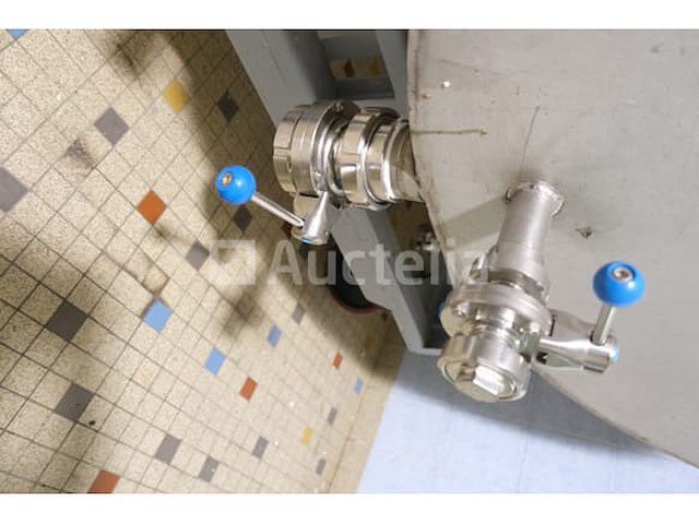 Tank op wielen - afbeelding 2 van  5