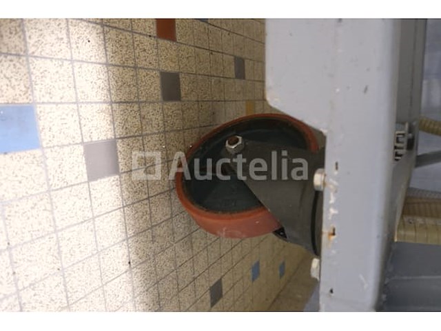 Tank op wielen - afbeelding 3 van  5