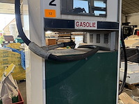 Tankpomp voorzien van pistool