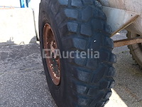 Tanktrailer 3000 liter merk en model onleesbaar - afbeelding 9 van  15
