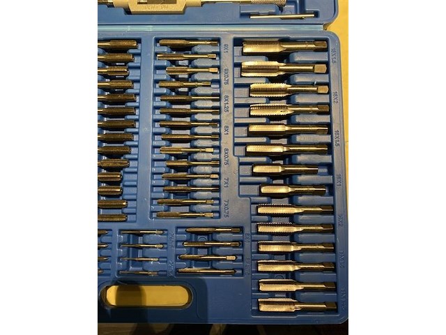 Tap en snij set 110-delig metrisch tungsten staal - afbeelding 4 van  8