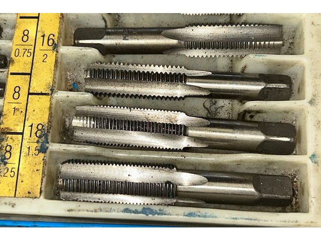 Tap en snijset metric - afbeelding 3 van  6