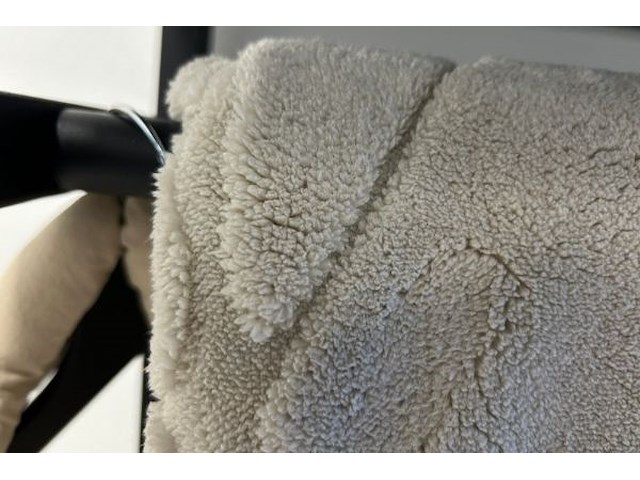 Tapijt en tas - afbeelding 2 van  4