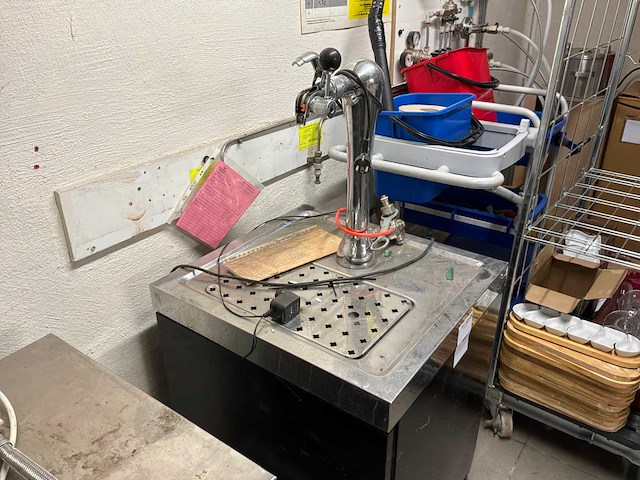 Tapkraan - afbeelding 2 van  7