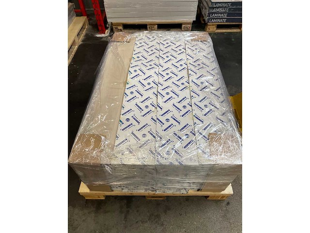 Tarkett - luxury vinyl tiles - pvc vloer (36x) - afbeelding 1 van  5