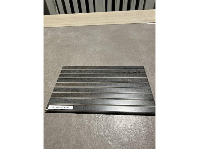 Tartar ossidi negro 20x33,3 - afbeelding 1 van  1