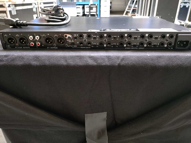 Tascam - lm-8st - analog mixing console - afbeelding 4 van  4