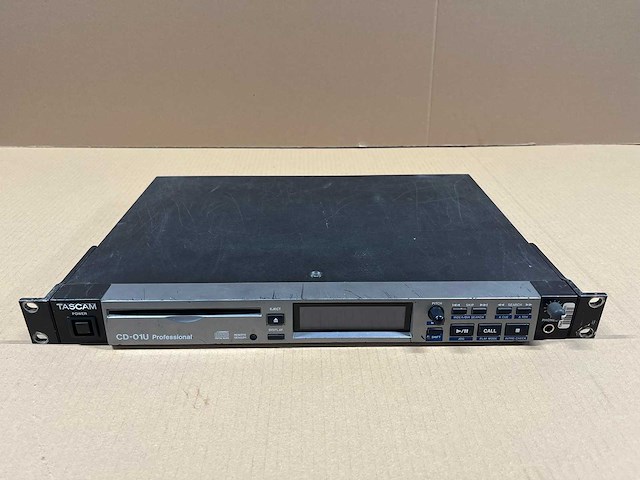 Tascam cd-01u pro cd/mp3 player - afbeelding 1 van  6