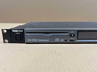 Tascam cd-01u pro cd/mp3 player - afbeelding 2 van  6