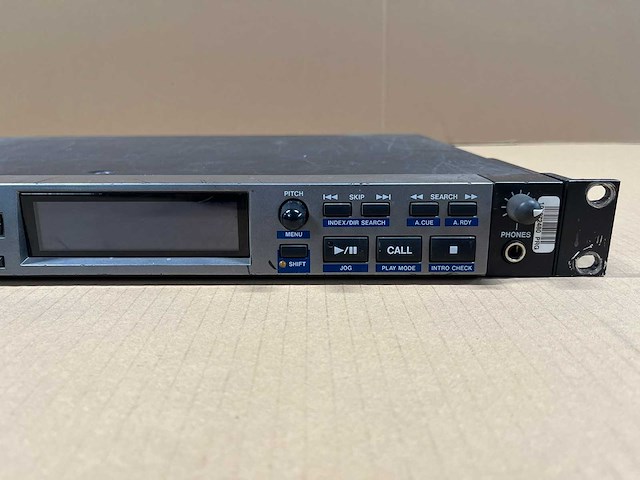 Tascam cd-01u pro cd/mp3 player - afbeelding 3 van  6