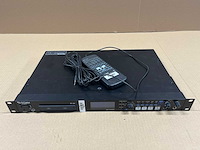 Tascam ss-r100 digital recorder w/remote tascam rc-ss2 - afbeelding 1 van  7