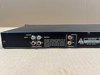 Tascam ss-r100 digital recorder w/remote tascam rc-ss2 - afbeelding 5 van  7