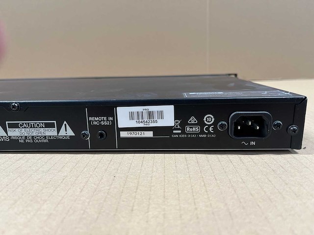 Tascam ss-r100 digital recorder w/remote tascam rc-ss2 - afbeelding 6 van  7