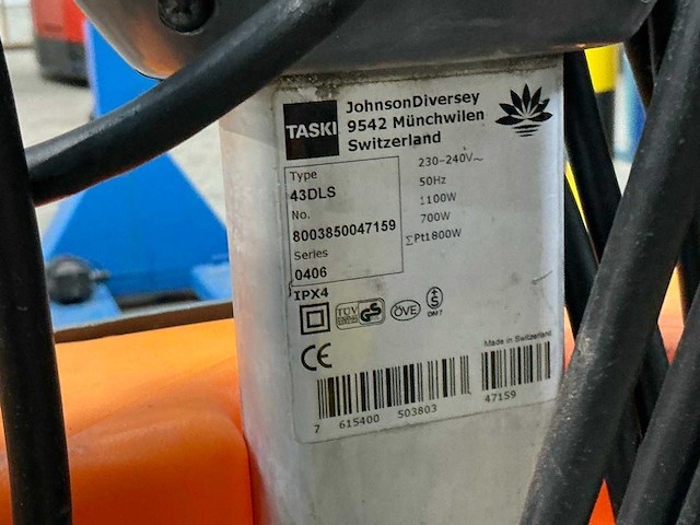 Taski 43dls vloerschrobmachine - afbeelding 3 van  3