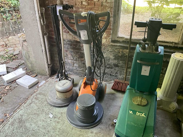 Taski ergodisc 400 vloerreiniger - afbeelding 1 van  2