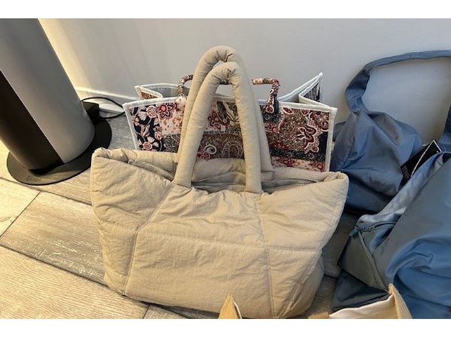 Tassen en decoratie - afbeelding 2 van  7