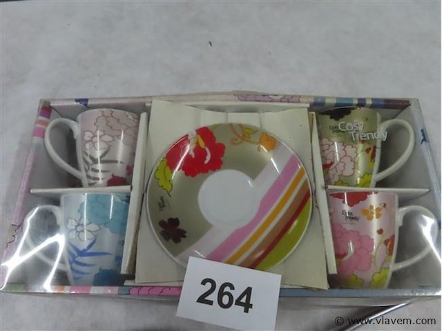 Tassenset en 2 kurkentrekkers - afbeelding 3 van  3