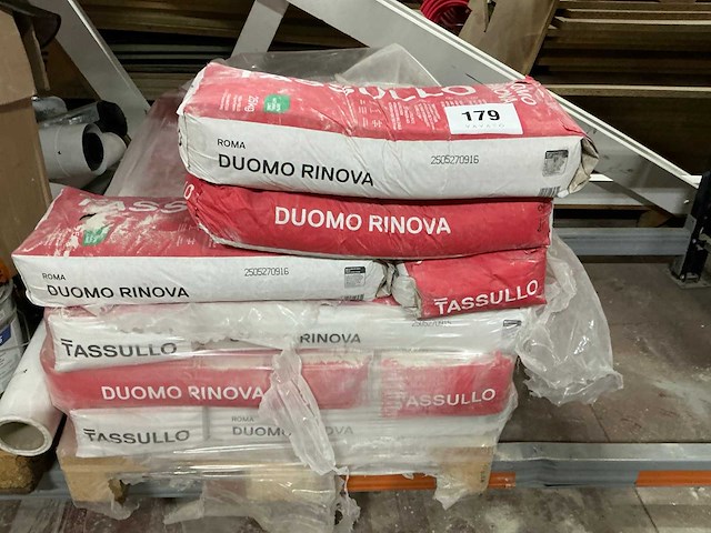 Tassullo duomo rinova mortel - afbeelding 1 van  3