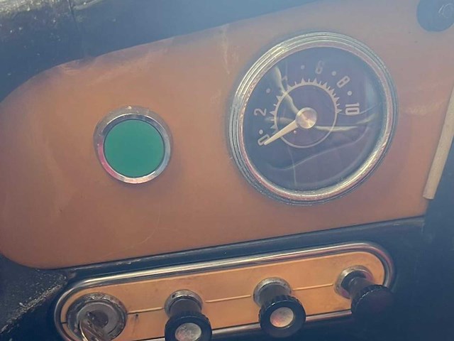 Tatra 603 2.5 v8 oldtimer - afbeelding 21 van  36