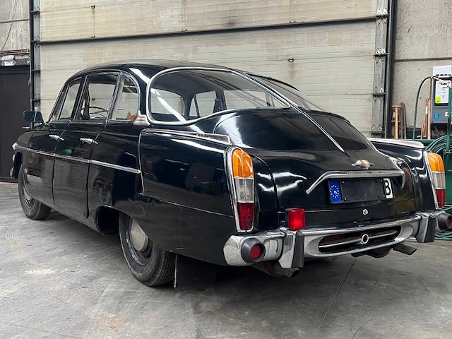 Tatra 603 2.5 v8 oldtimer - afbeelding 31 van  36