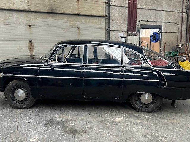 Tatra 603 2.5 v8 oldtimer - afbeelding 32 van  36