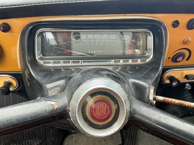 Tatra 603 2.5 v8 serie 2 oldtimer 1966 - afbeelding 16 van  68