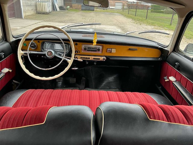 Tatra 603 2.5 v8 serie 2 oldtimer 1966 - afbeelding 31 van  68