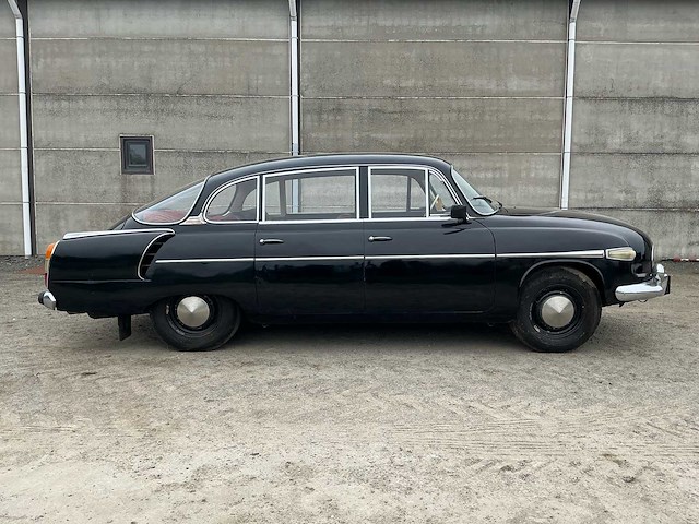 Tatra 603 2.5 v8 serie 2 oldtimer 1966 - afbeelding 30 van  68