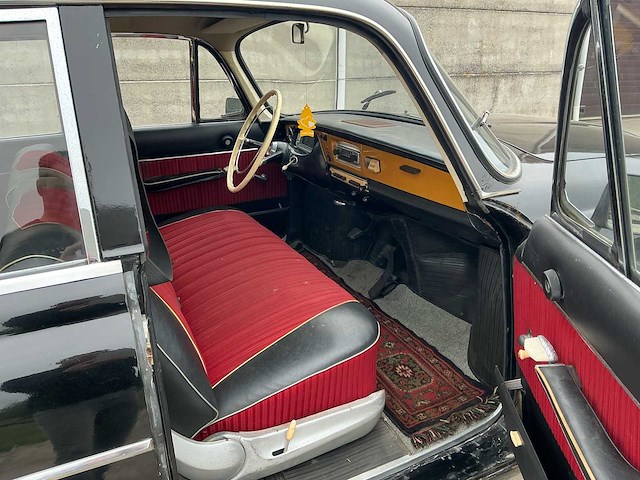 Tatra 603 2.5 v8 serie 2 oldtimer 1966 - afbeelding 21 van  63