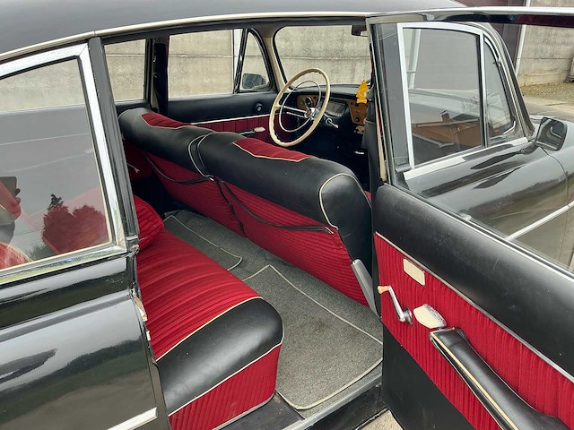 Tatra 603 2.5 v8 serie 2 oldtimer 1966 - afbeelding 26 van  63