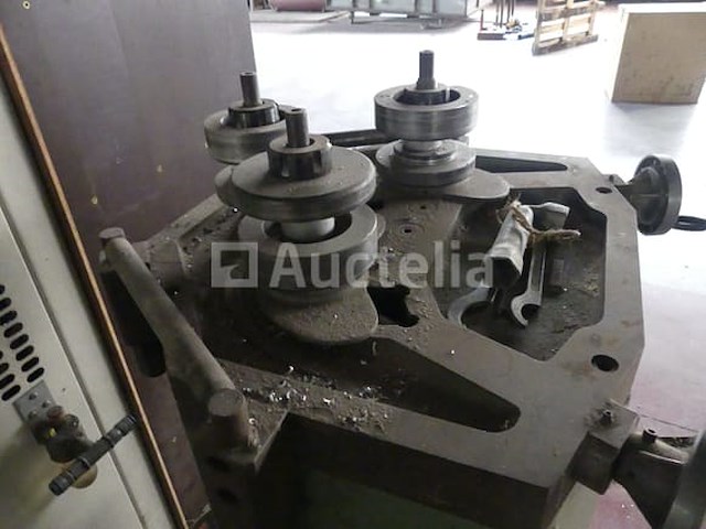 Tauring dr1/l buisbuigmachine - afbeelding 1 van  6