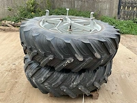Taurus 16.9 r38 tractor banden - afbeelding 1 van  6