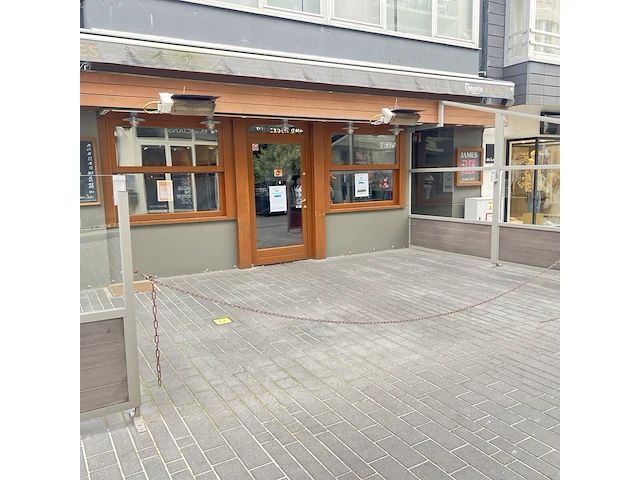 Taverne james, gelegen in de adolf buylstraat 44 te oostende - afbeelding 9 van  16