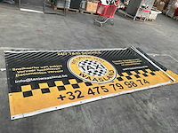 Taxibord/lamp + diverse taxi reclamedoeken (8x) - afbeelding 3 van  5