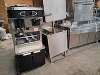 Taylor - c-602 - softijsmachine - afbeelding 2 van  7