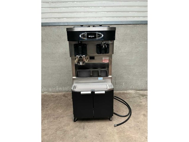 Taylor - c 606 - softijs en milkshake machine - afbeelding 2 van  9
