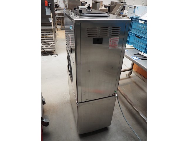 Taylor crown - afbeelding 11 van  17