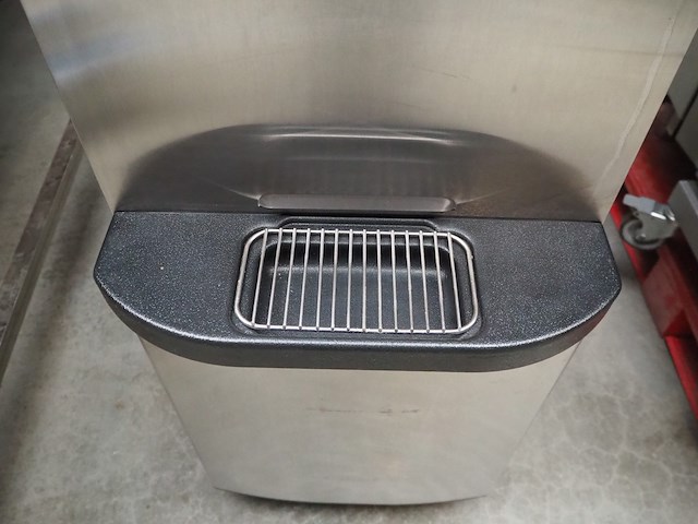 Taylor crown - afbeelding 17 van  17