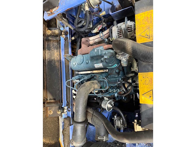 Tcm - l3 - bulldozer - 2004 - afbeelding 2 van  11