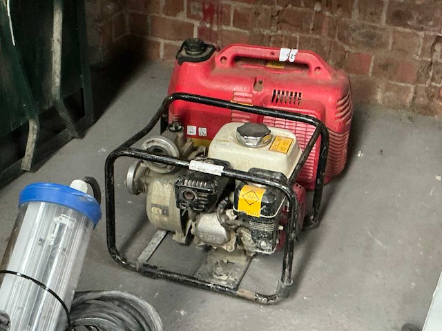 Te herstellen of voor onderdelen - afbeelding 3 van  3