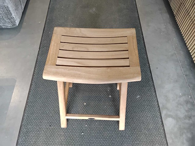 Teak kruk (8x) - afbeelding 1 van  3