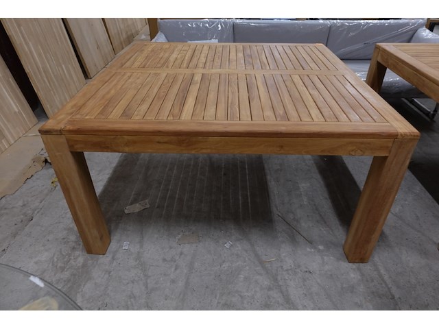 Teak tafel - afbeelding 1 van  4