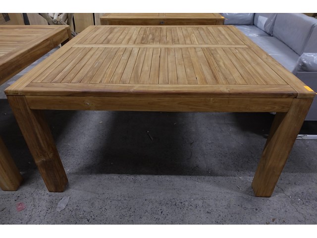 Teak tafel - afbeelding 1 van  4