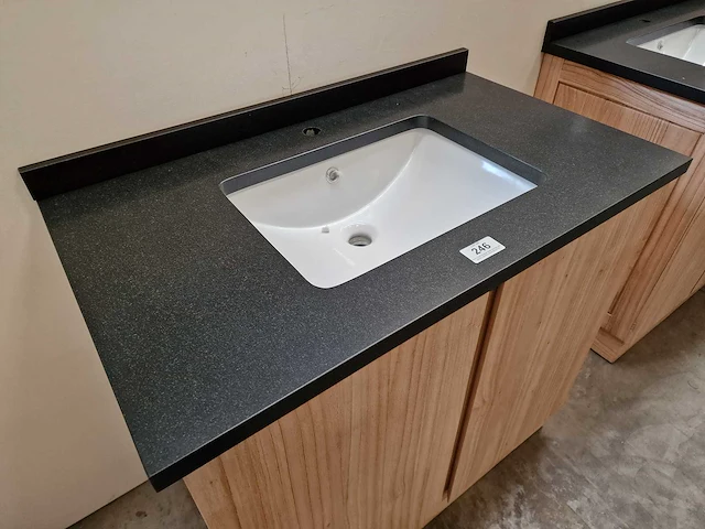 Teakline badkamermeubel dubai 90cm met 2 draaideuren greeploos - afbeelding 3 van  6