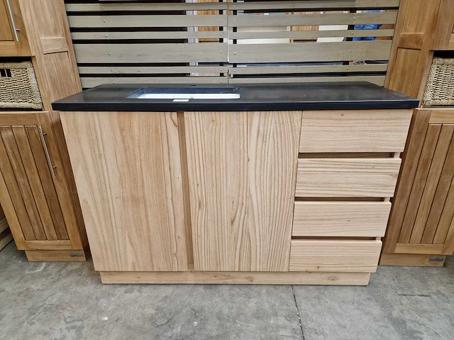 Teakline badkamermeubel singapore 130cm met 2 draaideuren + 4 laden greeploos - afbeelding 2 van  6