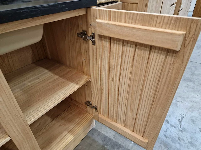 Teakline badkamermeubel singapore 90cm met 2 draaideuren greeploos - afbeelding 5 van  5