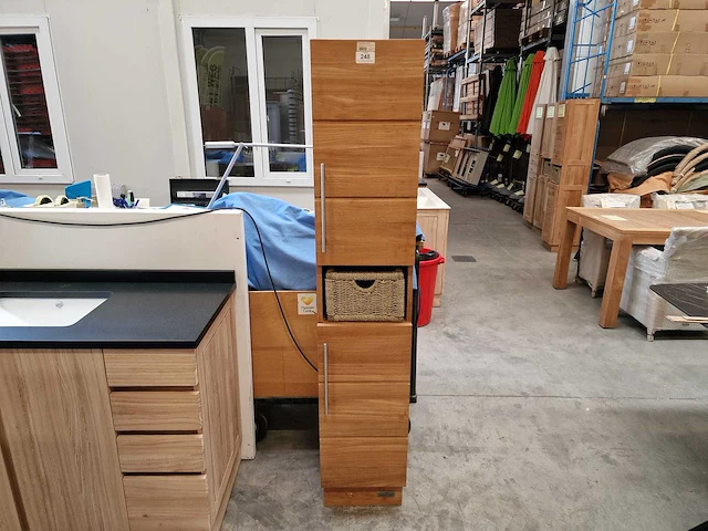 Teakline teak kolomkast new versailles 35 x 35 x h180cm 2 draaideuren met nis ro - afbeelding 3 van  4