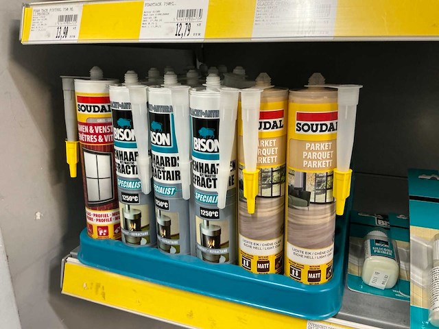 Tec7/soudal/bison diverse kit, lijmschuim en toebehoren (37x) - afbeelding 2 van  8